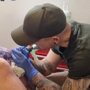 20230918_063327225_iOS