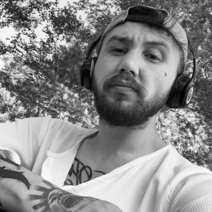 photo6012454963562788878